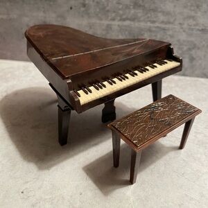 Renwal Vintage Dollhouse Baby Grand Piano And Bench  L-74 Furniture Doll READ